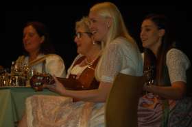 STADTHALLE TERNITZ: Ratschkattln - Foto 2 · 