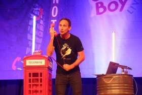 Gernot Kulis - HOLD THE LINE, Best of 20 Jahre Ö3-Callboy - Foto 2 · 