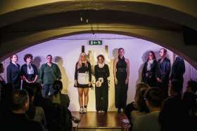 Romeo und Julia (Theaterstück, BORG Ternitz) - Foto 1 · 