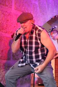 Thunderballs - Die österreichische AC/DC Coverband - Foto 2 · 