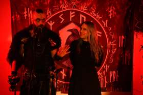 C. Gina Riot, Dave Vjern - Lesung trifft Konzert - Foto 2 · 