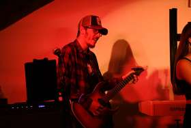 Out Of Order & Firestones - Youngstars on stage - AUSVERKAUFT - Foto 5 · 