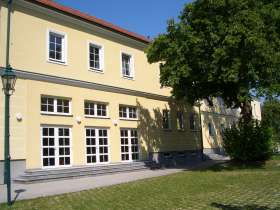 Herrenhaus Ternitz - Foto 1 · 