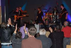 Nick Simper (ex Deep Purple) & Nasty Habits und Roaring Sixties Band - Foto 12 · 