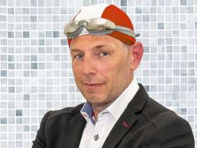 Bild zu Martin Kosch - Bauchfleck ins Fettnäpfchen