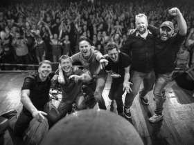 Bild zu a3-filterlos - 25 Jahre filterloser Austropop