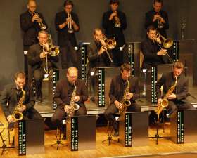 Bild zu Erik Schuster Big Band - All About Swing